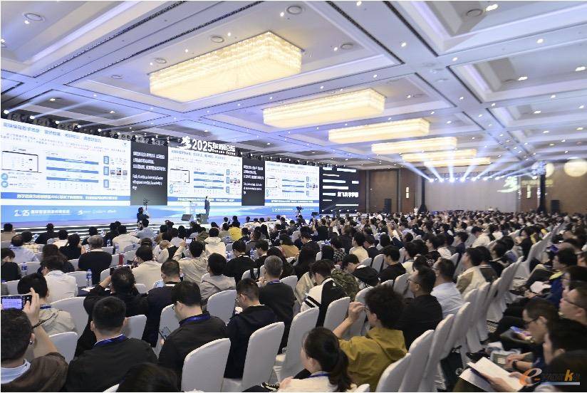 開目軟件“1+3+X”全棧工業(yè)軟件解決方案精彩亮相三大行業(yè)盛會